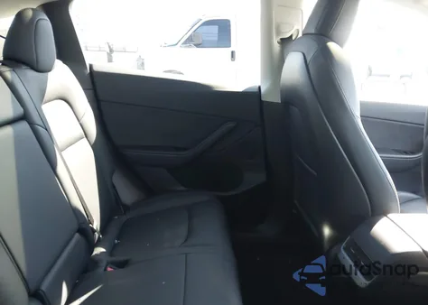 2021 Tesla Model Y Standard Range Rear-Wheel Drive из США, поврежденный, VIN 5YJYGDED4MF110400